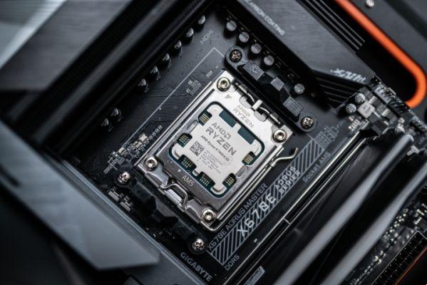 AMD Ryzen 9 7950X3D vs. Intel Core i9-13900K: solo una scelta per i giocatori PC