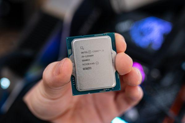 AMD Ryzen 9 7950X3D vs. Intel Core i9-13900K: solo una opción para los jugadores de PC
