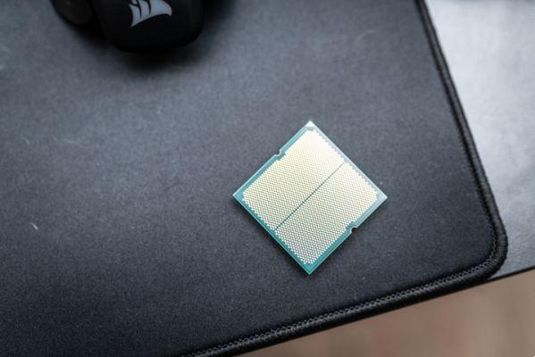 AMD Ryzen 9 7950X3D vs. Intel Core i9-13900K: solo una scelta per i giocatori PC