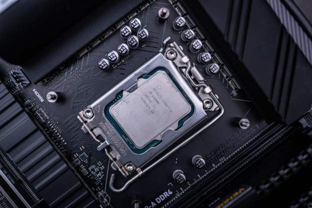 AMD Ryzen 9 7950X3D vs. Intel Core i9-13900K: solo una opción para los jugadores de PC