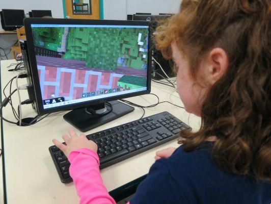 Minecraft enseña a los niños sobre tecnología, pero hay un desequilibrio de género en juego